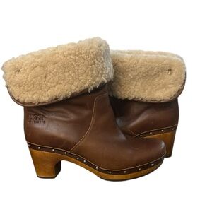 UGG Lynnea Leather Ankle Boots Size 7